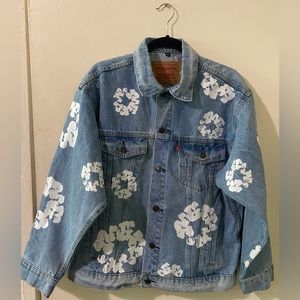 Levi Denim Tears Blue Jean Jacket Unisex Size Medium